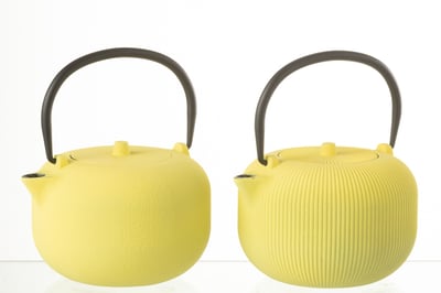 Boite 1 theiere metal jaune assortiment de 2