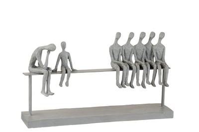 7 personnes assises + banc resine gris 7 personnes assises + banc resine gris