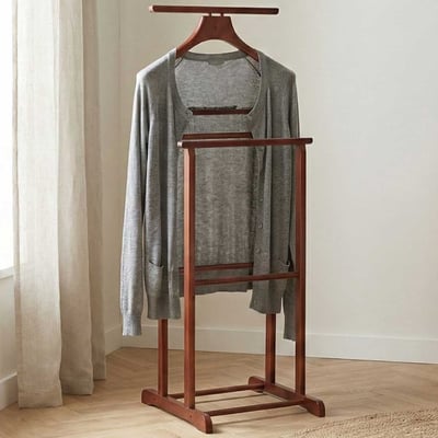 Porte-manteau avec cintre pour pantalon | Design en merisier