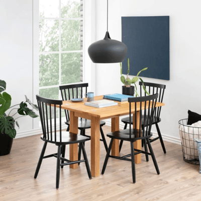 Chaise de salle à manger en bouleau laqué PU noir Riano Chaise de salle à manger en bouleau laqué PU noir Riano