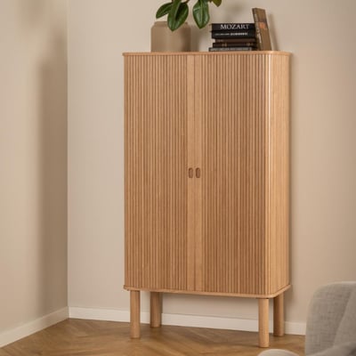 Armoire de rangement Langley - 80x40x145 cm - 2 portes - placage de chêne Armoire de rangement Langley - 80x40x145 cm - 2 portes - placage de chêne