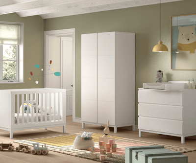 Chambre bébé Eva: lit bébé 60x120cm, commode avec planche à langer, armoire - blanc
