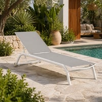 Bain de soleil Ebru Gescova - aluminium blanc mat et textilène gris clair