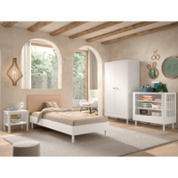 Chambre d'enfant Forrest: chevet, lit 90x200, armoire, étagère - bois de hêtre blanc