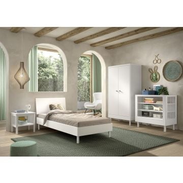 Chambre d'enfant Forrest: chevet, lit 90x200, armoire, étagère - bois de hêtre blanc