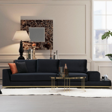 Canapé 4 places confortable et élégant avec structure en hêtre et pieds en or noir